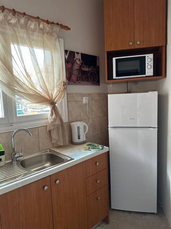 Apartment Alimos Near The Sea Esterno foto